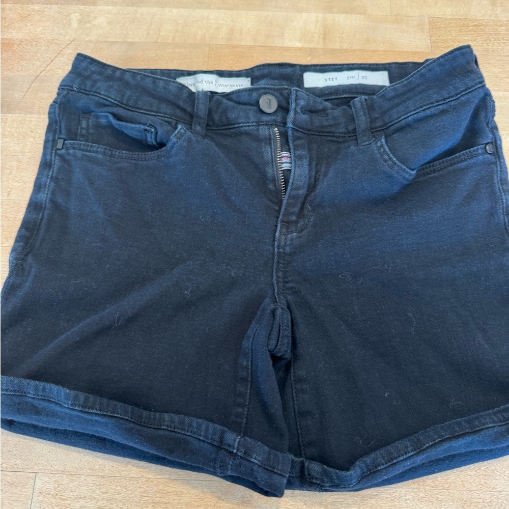 Pilcro and the Letterpress Black Bermudas High-Waisted Style